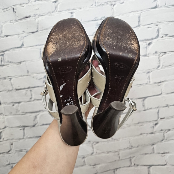 Tod's Leather Strappy Heeled Sandals - Picture 7 of 9